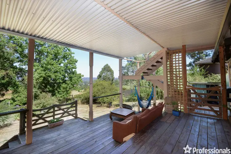 8 Williams Crescent, Woori Yallock VIC 3139