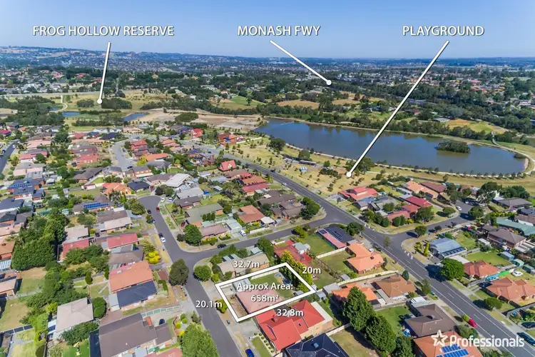 Main view of Homely house listing, 2 Temby Close, Endeavour Hills VIC 3802