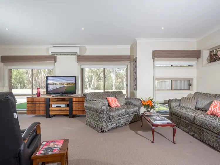 Sixth view of Homely townhouse listing, 2/151 The Boulevard, Shepparton VIC 3630