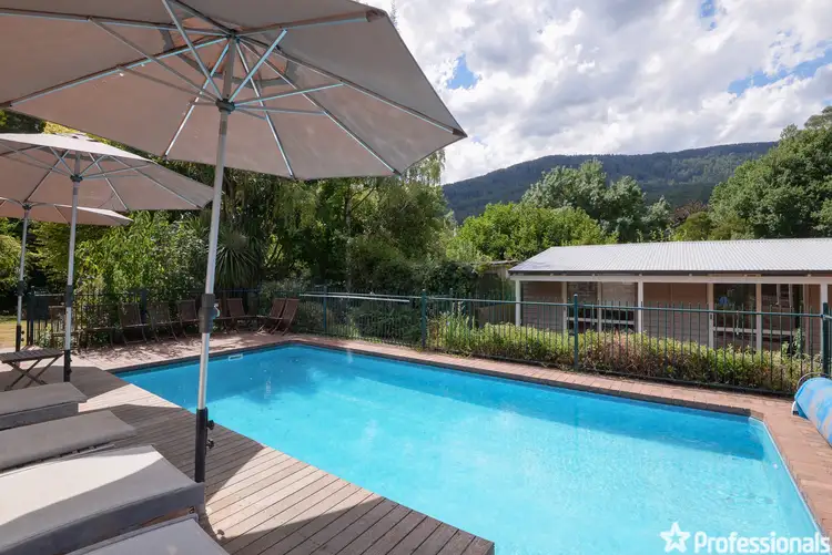 3 Riverside Drive, Warburton VIC 3799