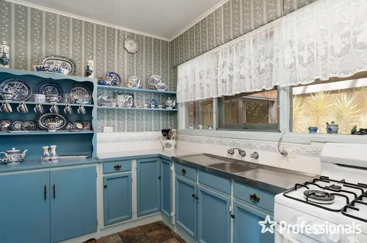 Fourth view of Homely house listing, 3 Hansen Road, Kilsyth VIC 3137