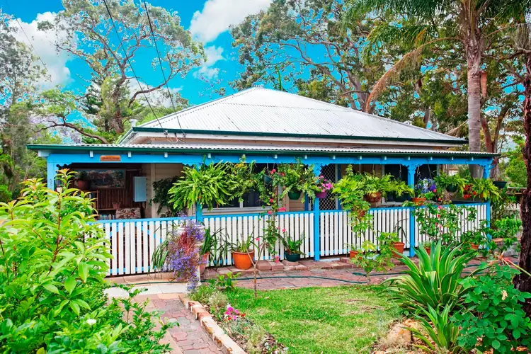 854 Henry Lawson Drive, Picnic Point NSW 2213