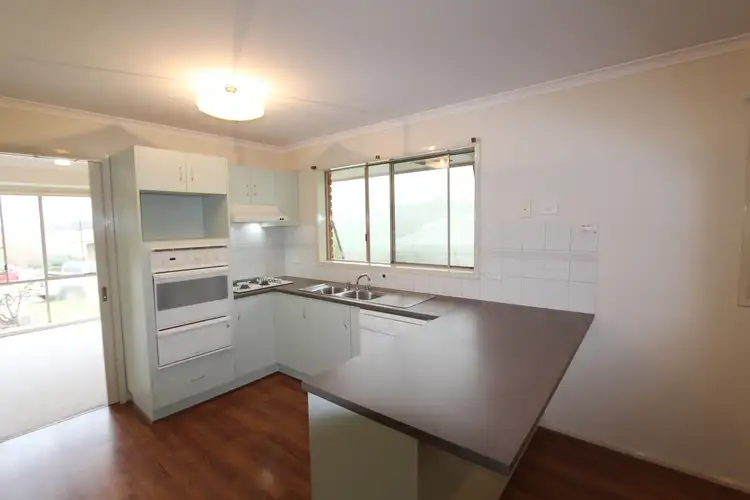 Fifth view of Homely house listing, 5 Anita Court, Kangaroo Flat VIC 3555