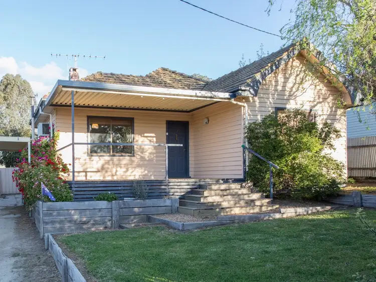 7 Inglewood Street, Golden Square VIC 3555