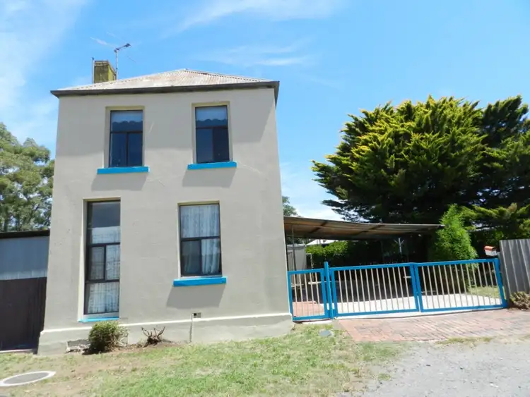 Fifth view of Homely house listing, 1 Braidwood Road, Goulburn NSW 2580