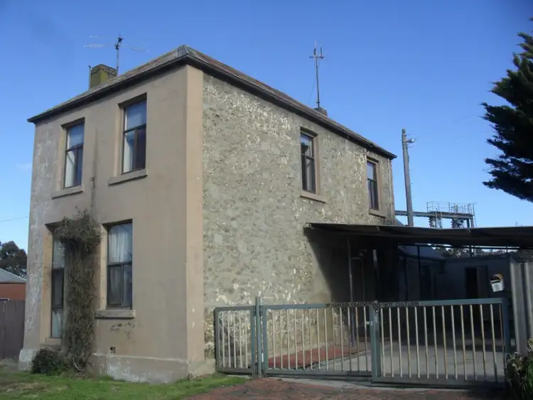 Sixth view of Homely house listing, 1 Braidwood Road, Goulburn NSW 2580
