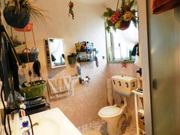 Fourth view of Homely house listing, 142 Addison Street, Goulburn NSW 2580