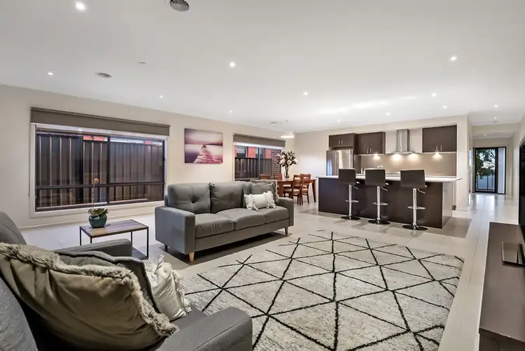 36 Kensley Circuit, Craigieburn VIC 3064