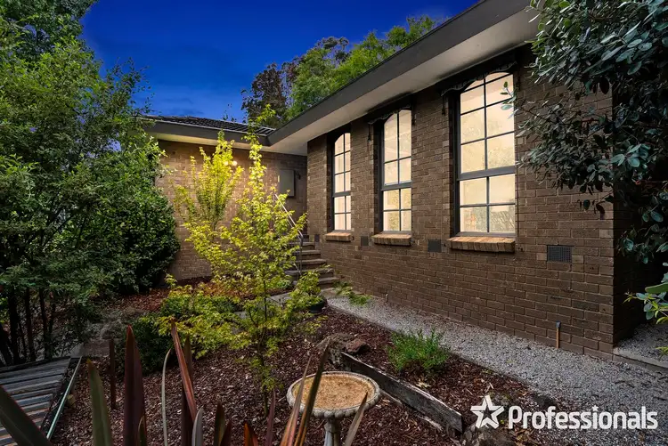 17 Olive Grove, Lilydale VIC 3140