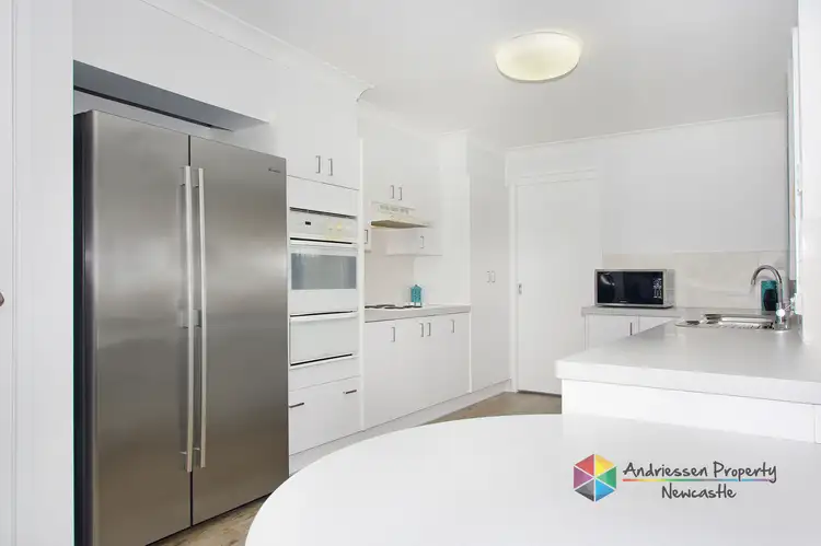 Fourth view of Homely house listing, 87 Hilldale Drive, Cameron Park NSW 2285