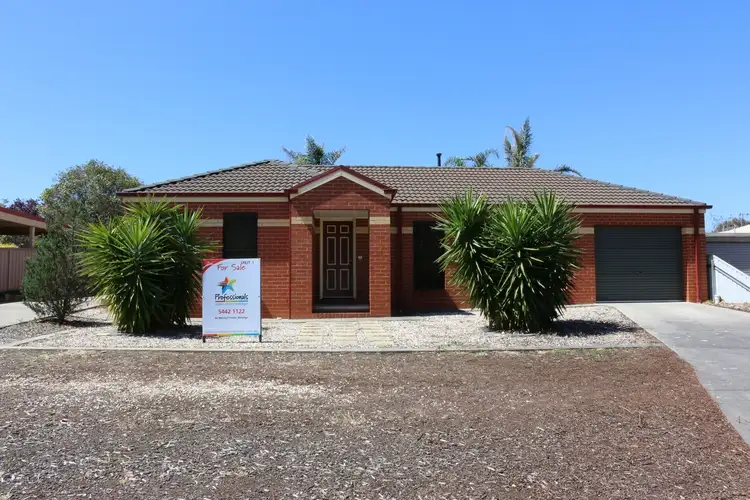 1/94 Browning Street, Kangaroo Flat VIC 3555