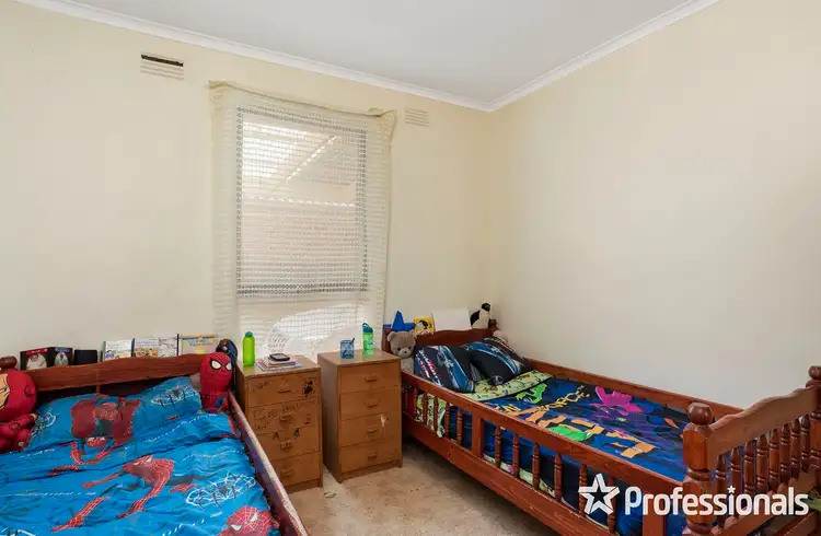 Sixth view of Homely house listing, 8 Wordsworth Street, Mooroolbark VIC 3138