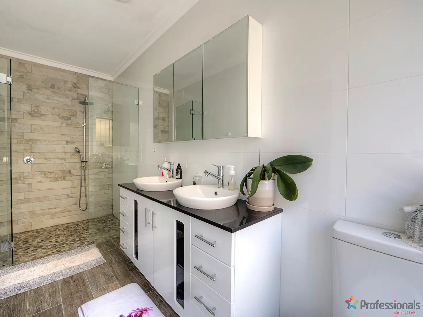 Main view of Homely house listing, 29 Berry Drive, Maida Vale WA 6057