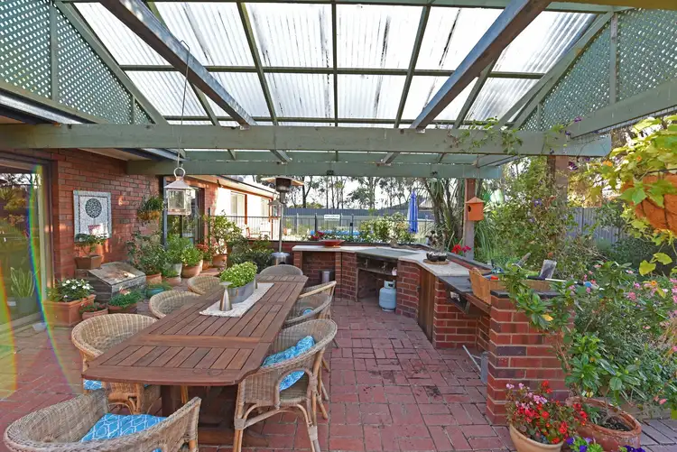 Fifth view of Homely house listing, 10 Furphy Avenue, Kialla VIC 3631
