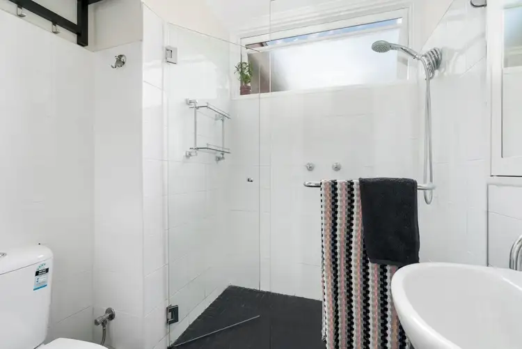 Fourth view of Homely apartment listing, 5/152 Alma Road, St Kilda East VIC 3183