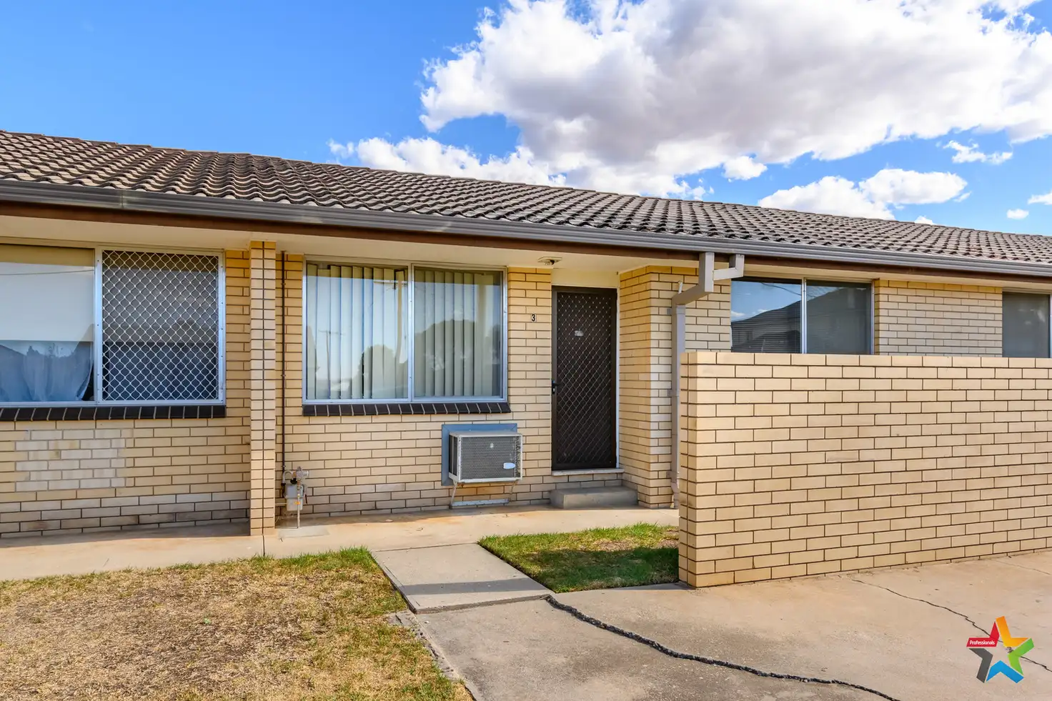 Main view of Homely unit listing, 3/17 Schubert Crescent, Wodonga VIC 3690