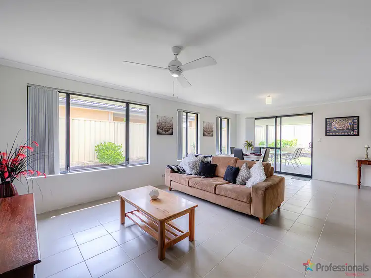 Fifth view of Homely house listing, 42 Fennell Crescent, Wattle Grove WA 6107