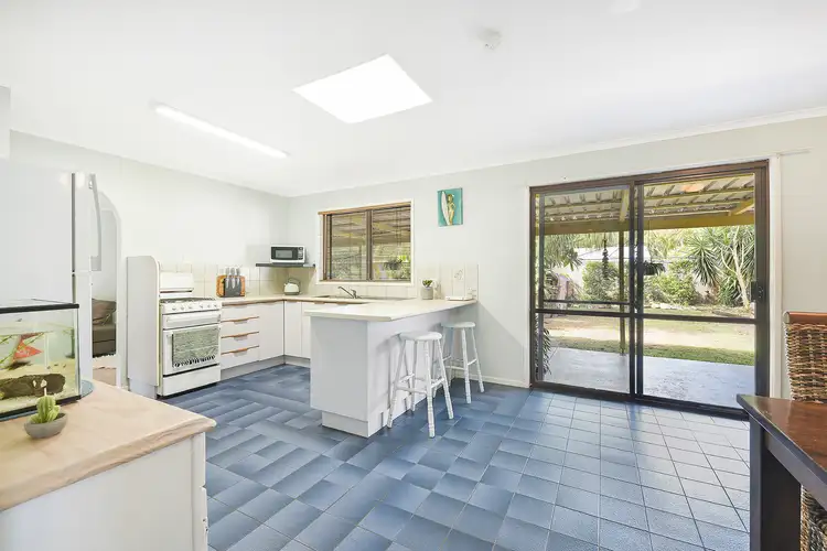 11 Gayome Street, Pacific Paradise QLD 4564