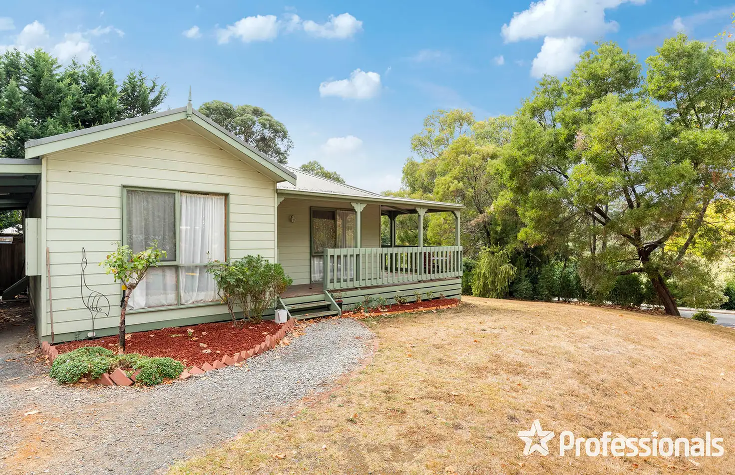 Main view of Homely house listing, 25 Belair Close, Seville VIC 3139