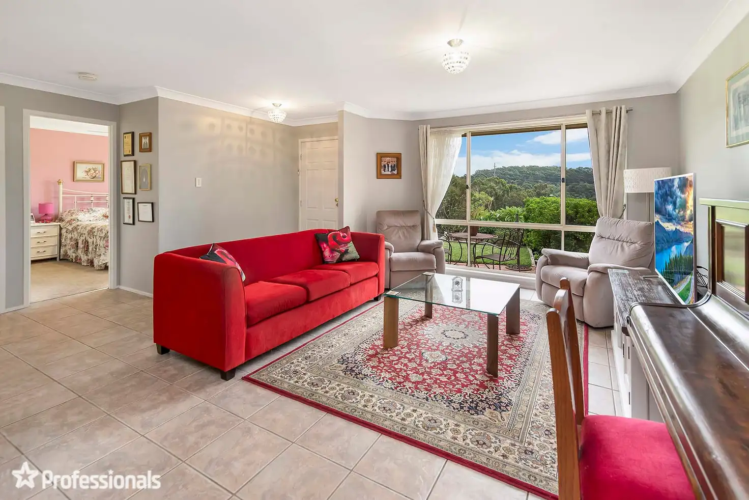 Main view of Homely house listing, 10 Deloraine Glen, Mardi NSW 2259