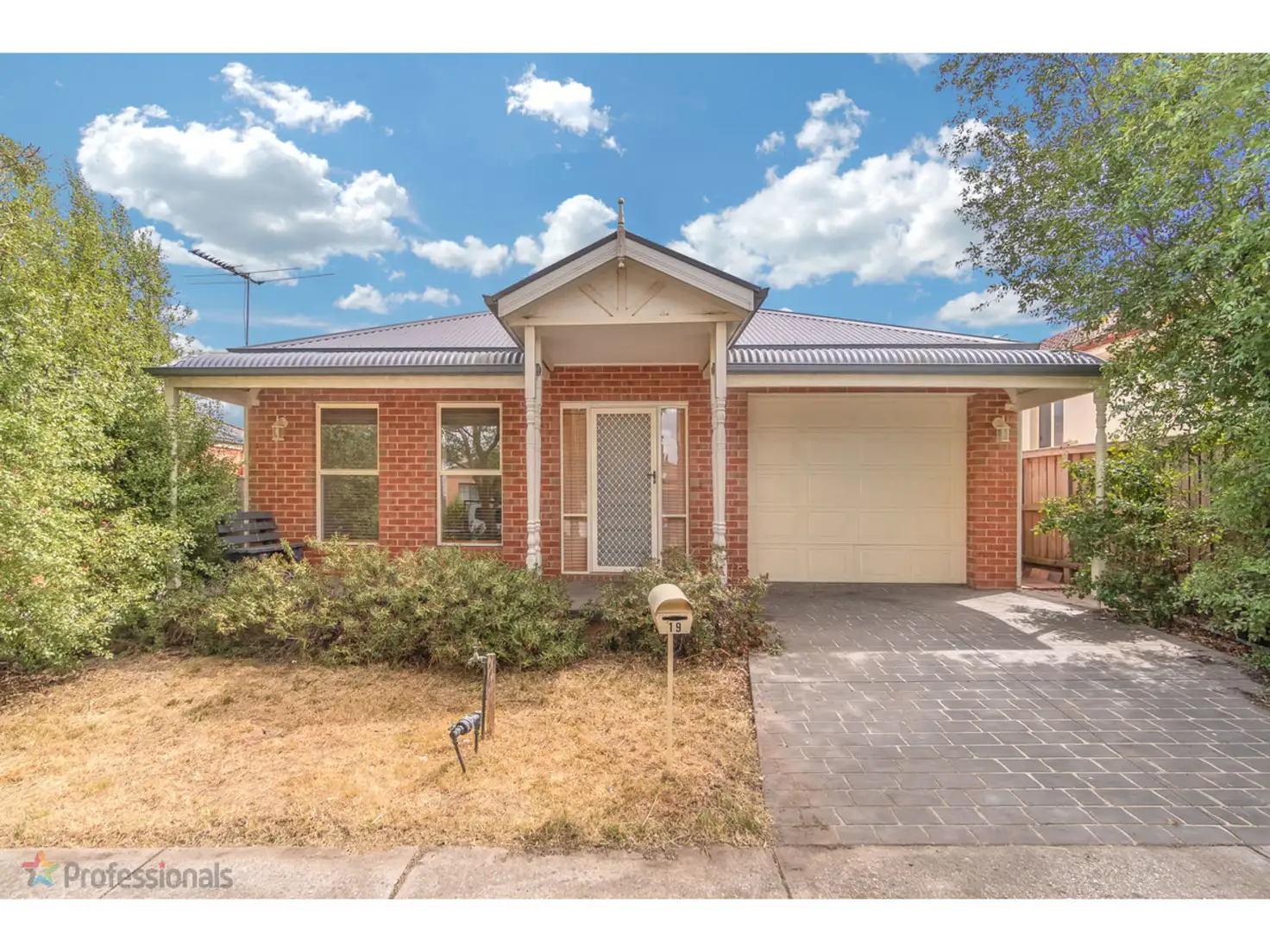 Main view of Homely house listing, 19 Beechville Place, Craigieburn VIC 3064