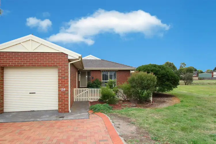 26 Village Avenue, Taylors Lakes VIC 3038