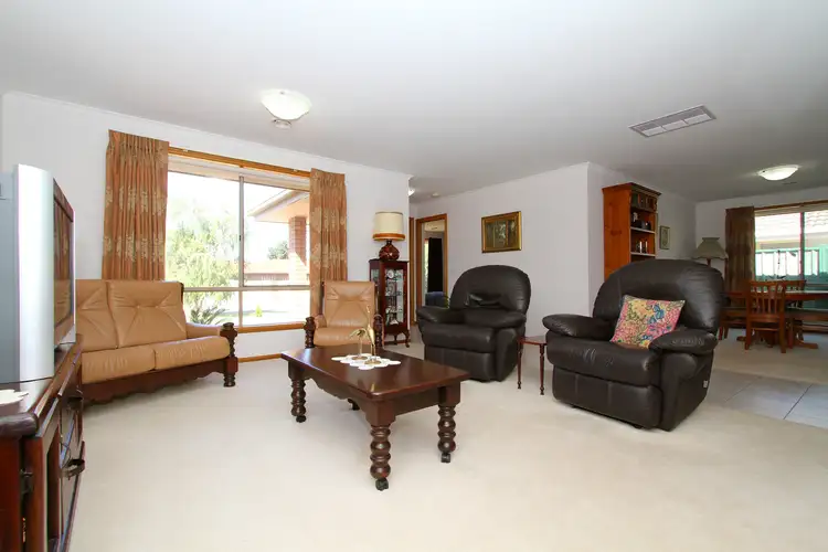 Fifth view of Homely house listing, 3 Angourie Crescent, Taylors Lakes VIC 3038