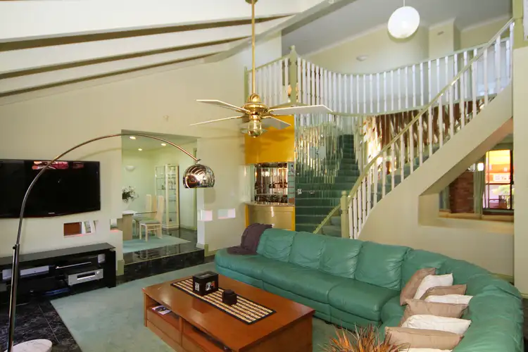 Seventh view of Homely house listing, 118 Chichester Drive, Taylors Lakes VIC 3038