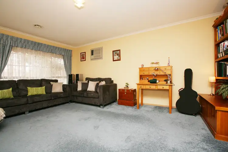 Sixth view of Homely house listing, 2A Vanessa Way, Delahey VIC 3037