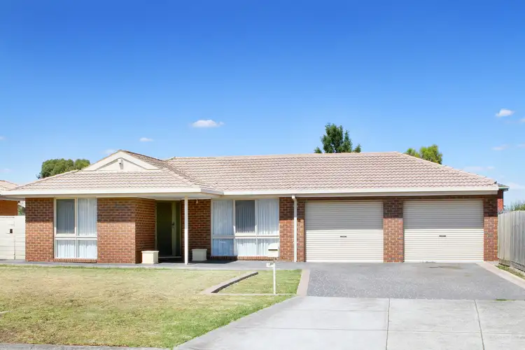 44 Delbridge Drive, Sydenham VIC 3037