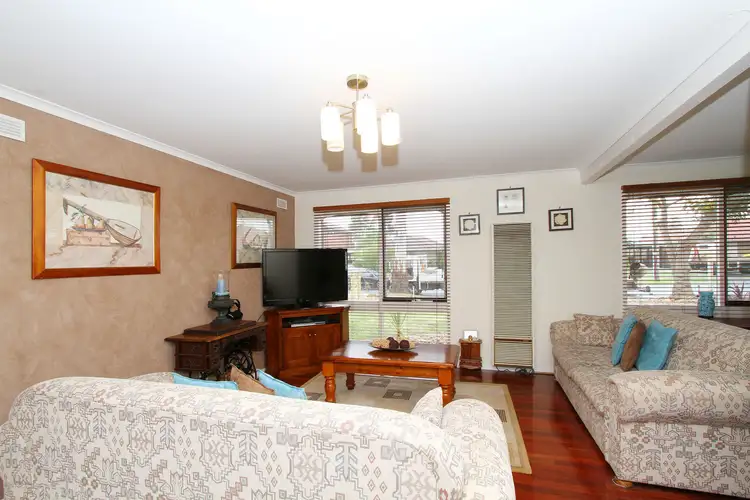 Sixth view of Homely house listing, 4 Bunarong Close, Keilor Downs VIC 3038
