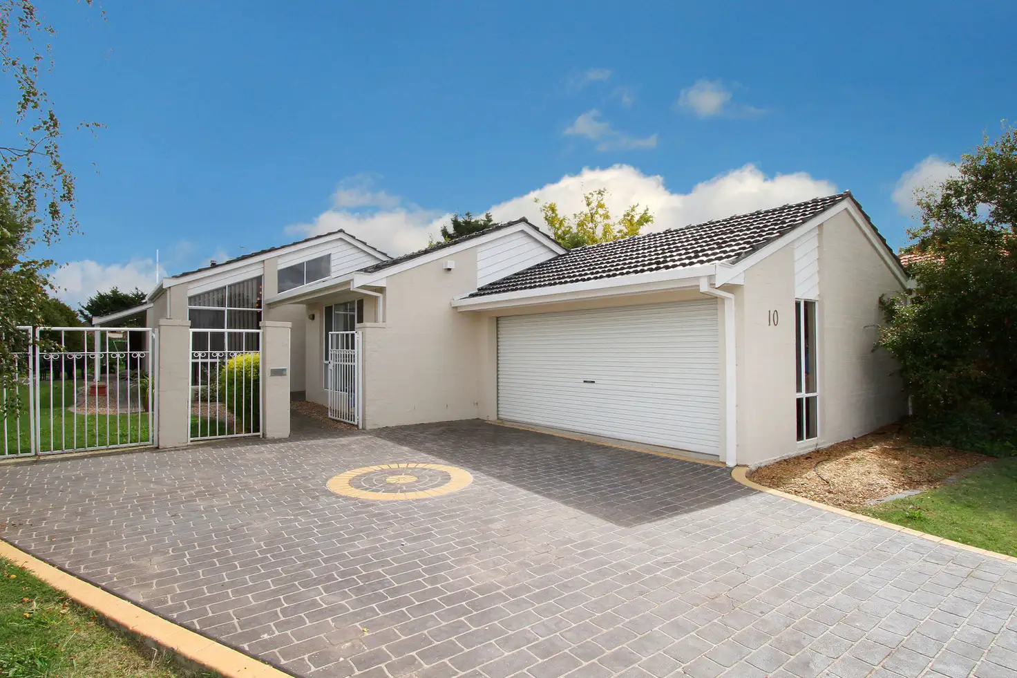 Main view of Homely house listing, 10 Attley Court, Keilor Downs VIC 3038