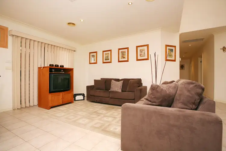 Seventh view of Homely house listing, 37 Saratoga Crescent, Keilor Downs VIC 3038