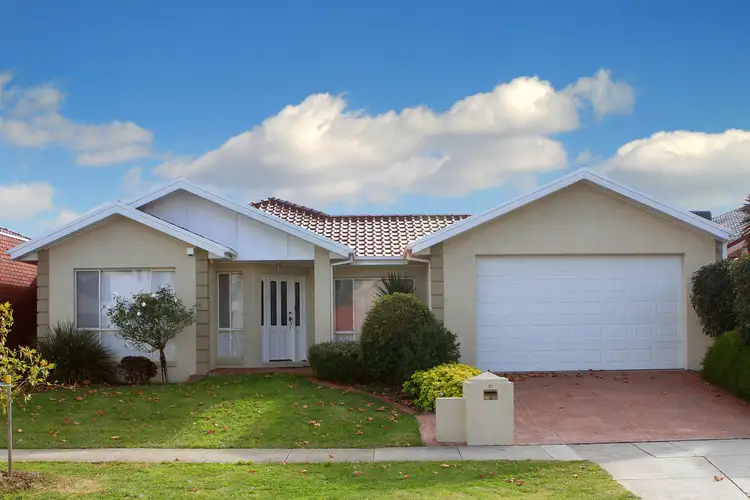 13 Strzelecki Court, Taylors Lakes VIC 3038