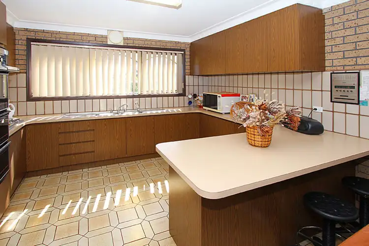 Fifth view of Homely house listing, 1 Harcourt Avenue, St Albans VIC 3021