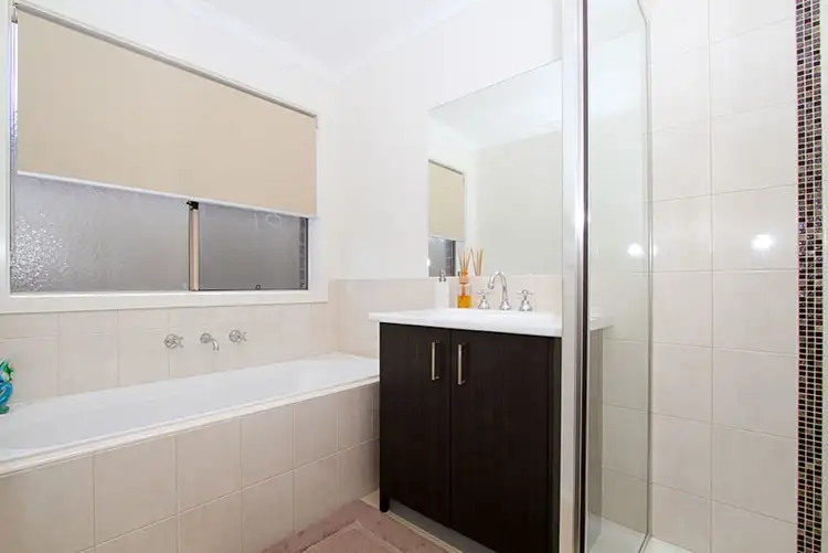 Seventh view of Homely house listing, 25 David Circuit, Hillside VIC 3037