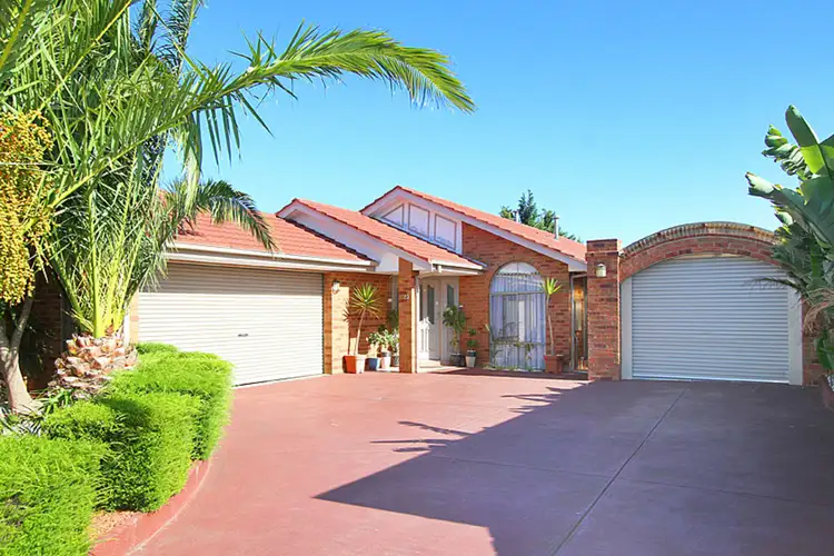 22 Dandarriga Way, Delahey VIC 3037