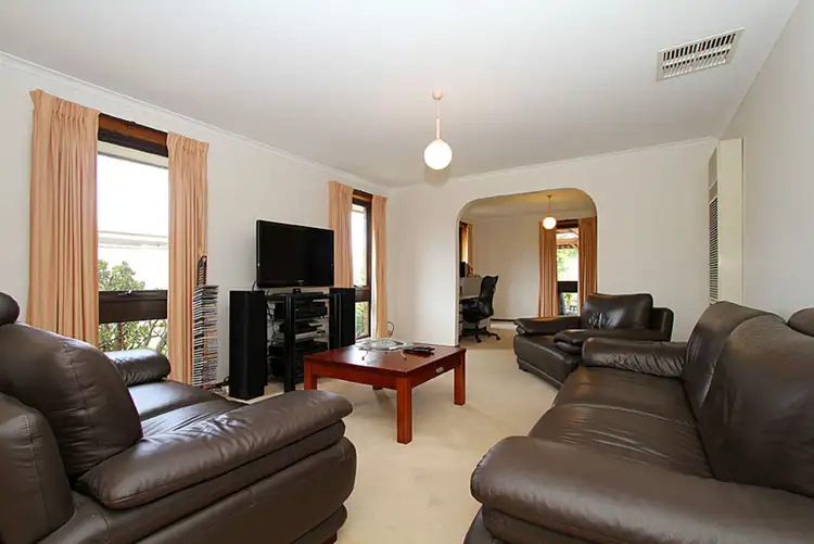 Second view of Homely house listing, 7 Snowdon Close, Keilor Downs VIC 3038