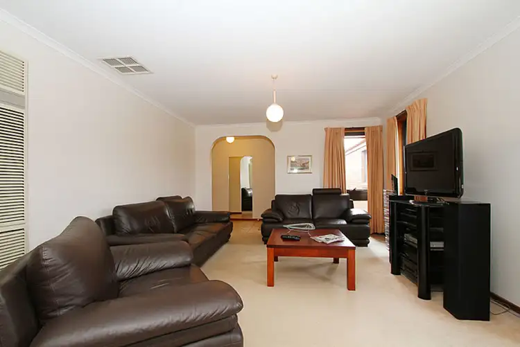 Third view of Homely house listing, 7 Snowdon Close, Keilor Downs VIC 3038