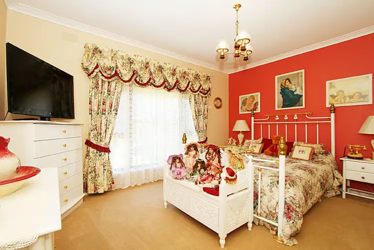 Fifth view of Homely house listing, 10 Cooke Avenue, Sunshine North VIC 3020
