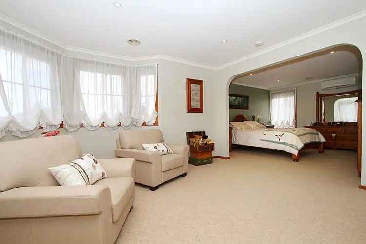 Sixth view of Homely house listing, 8 Swift Court, Keilor Downs VIC 3038