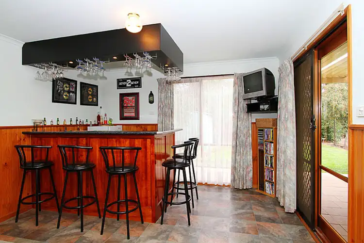 Second view of Homely house listing, 5 Hawea Court, Taylors Lakes VIC 3038