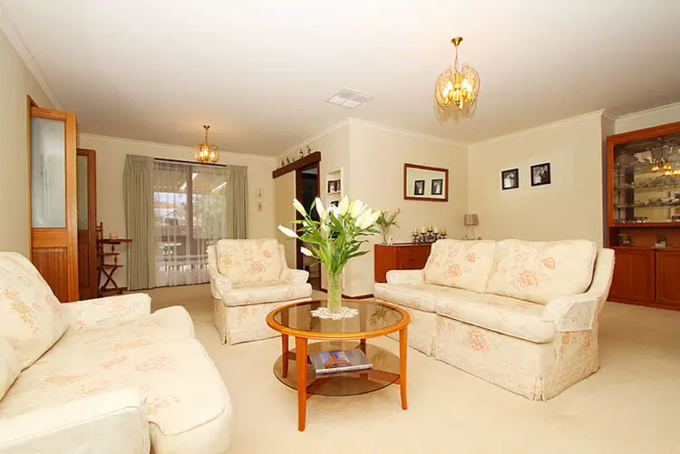 Fourth view of Homely house listing, 5 Hawea Court, Taylors Lakes VIC 3038