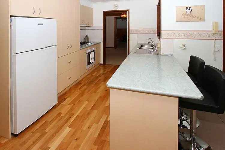 Seventh view of Homely house listing, 5 Hawea Court, Taylors Lakes VIC 3038