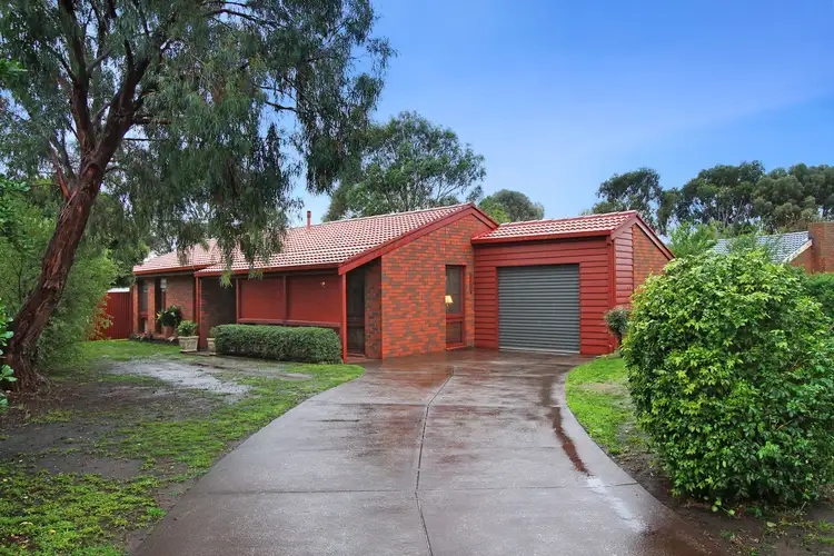 13 Pebble Beach Court, Sunbury VIC 3429