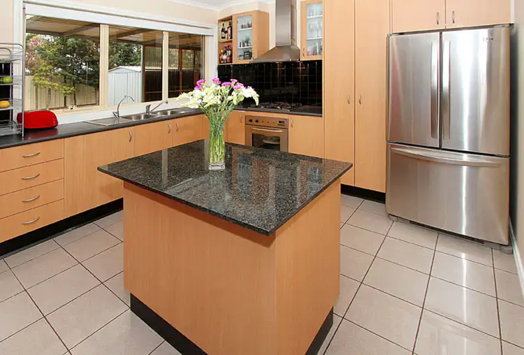 Fifth view of Homely house listing, 8 Minato Place, Taylors Lakes VIC 3038