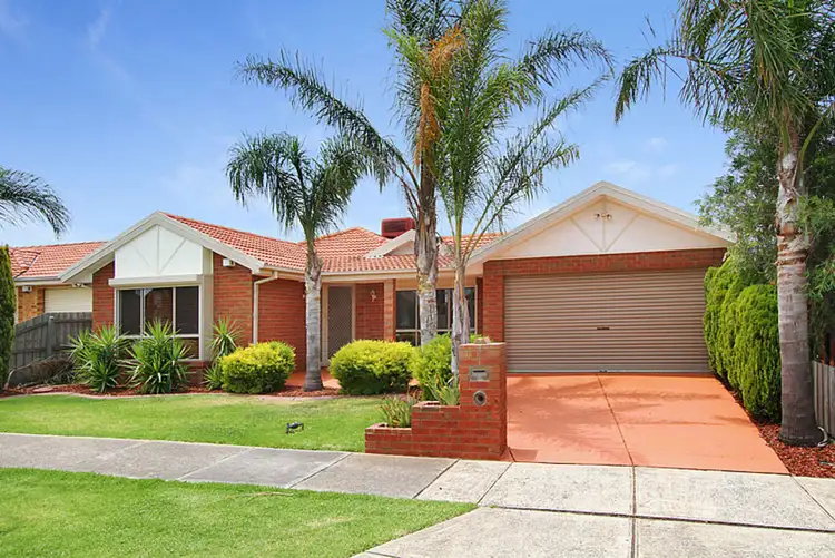 12 Oarsome Drive, Delahey VIC 3037