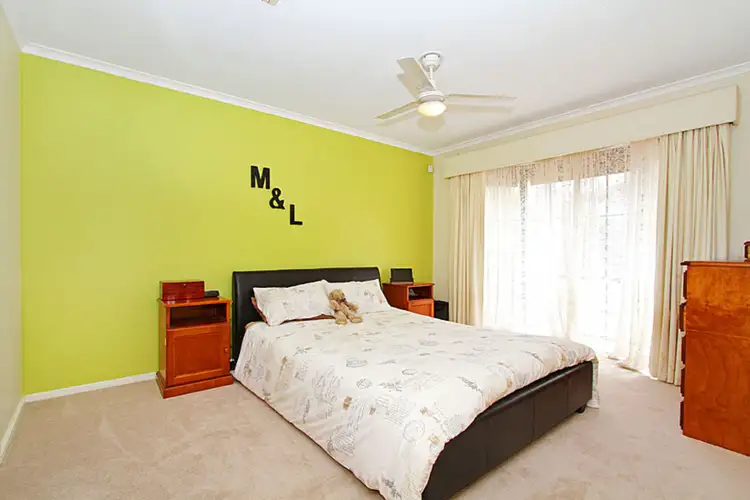Third view of Homely house listing, 2 Garden Close, Hillside VIC 3037