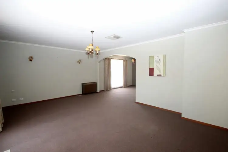 Fifth view of Homely house listing, 2 Camille Court, Maryborough VIC 3465