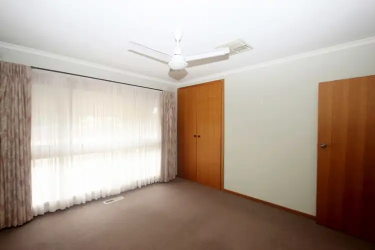 Sixth view of Homely house listing, 2 Camille Court, Maryborough VIC 3465